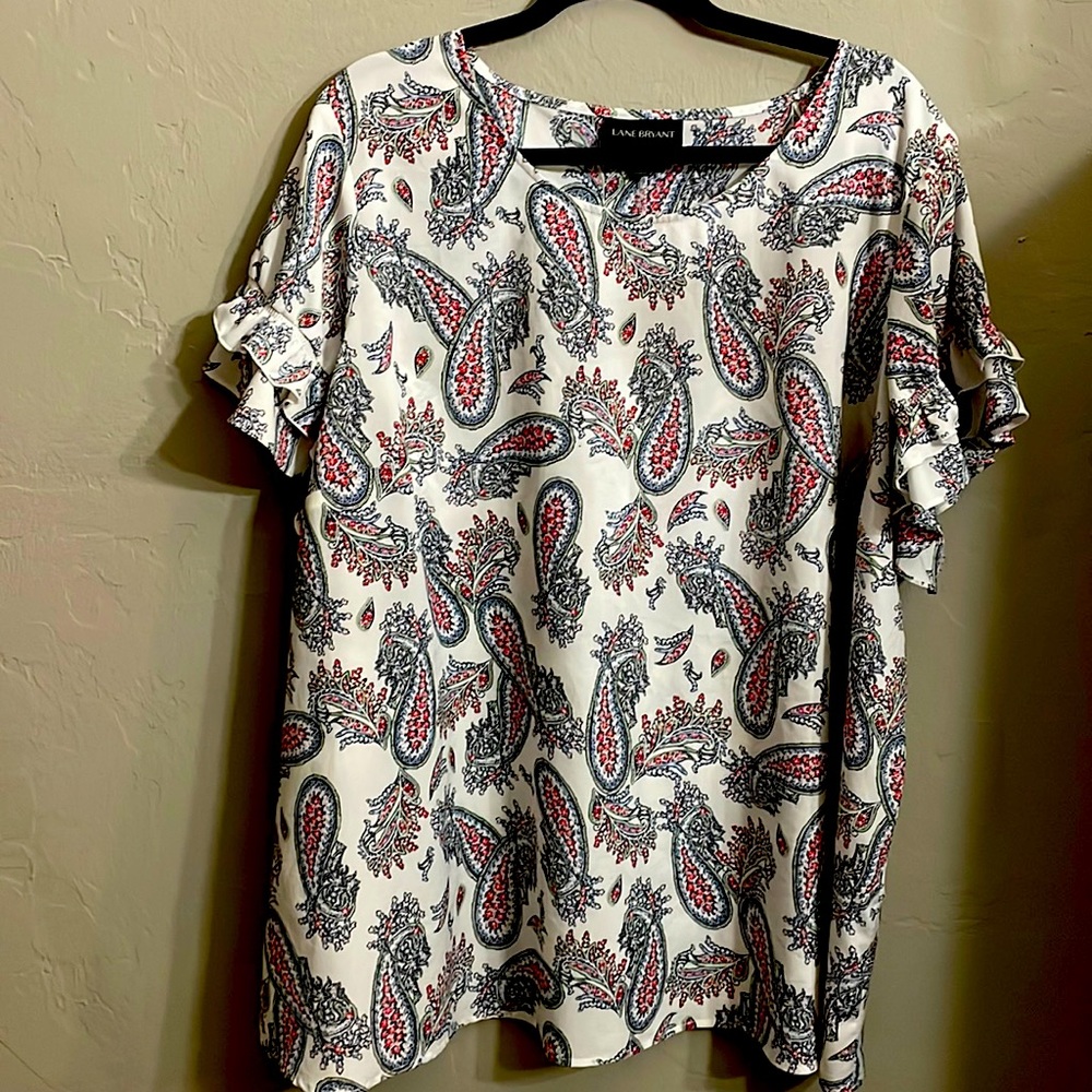 Beautiful silky Lane Bryant flutter sleeve 3x blouse